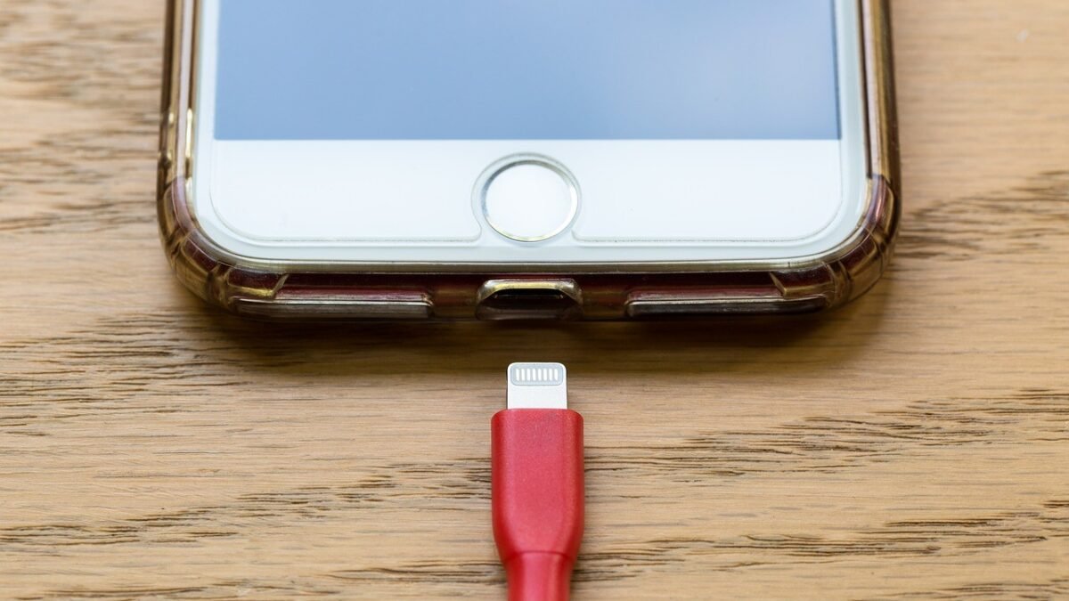 apple-iphone-usb-tether